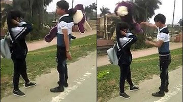 Tỏ tình bất thành, chàng trai ôm gấu bông vứt luôn và bỏ đi