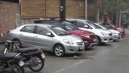 Mất tiền gửi xe vẫn bị xử phạt lỗi dừng đỗ sai quy định
