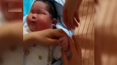 Trung Quốc: Em bé sơ sinh có cân nặng kỷ lục 6,7kg