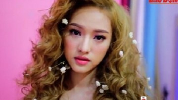 Thúy Vi hóa cô dâu gợi cảm, khát khao chinh phục The Face 2017