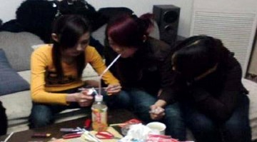 Tình trạng lệ thuộc ma túy đá của giới trẻ