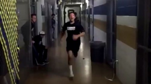 Trào lưu tẩu thoát hot trên mạng thực hiện thế nào?