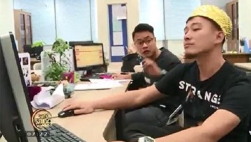 Bi hài tính khoe khoang 