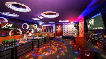 Kinh doanh karaoke phải nộp phí 2.000 đồng/1 bài hát có bản quyền ghi âm