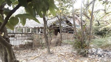 Bắt 2 cha con xâm hại bé gái ở Vĩnh Long