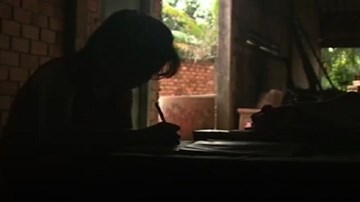 Thắt lòng lời kể của bé gái bị cha ruột và ông nội hiếp dâm ở Vĩnh Long