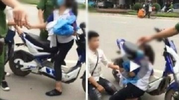 Nam sinh quỳ gối xin công an trả xe cho bạn gái