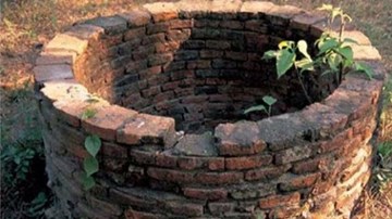 Truy tìm kẻ tàn độc ném bé gái 18 ngày tuổi xuống giếng ở Bình Thuận