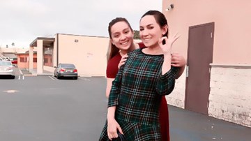 Phi Nhung khoe con gái ruột sau 20 năm giấu kín