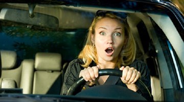 Khi phụ nữ lái xe...