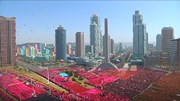 Biển người cờ hoa vỡ òa cảm xúc trước 'Dubai của Triều Tiên'