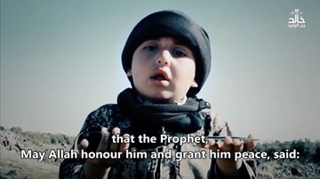 IS tung video chiến binh 6 tuổi hành quyết tù nhân gây phẫn nộ