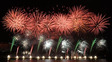 Màn trình diễn pháo hoa của đội Việt Nam