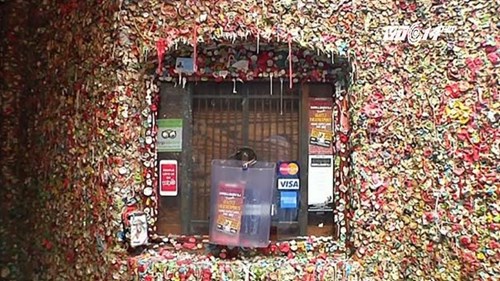 Điểm du lịch “bẩn” nhất thế giới vẫn nườm nượp du khách