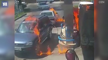 Bật lửa soi bình nhiên liệu, thiêu rụi cả cây xăng trong nháy mắt