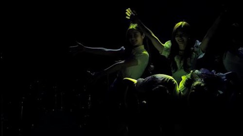 Mỹ nữ Hàn gặp sự cố ngượng chín mặt vì nhảy quá sung