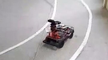 Sinh viên Học viện Kỹ thuật Quân sự chạy thử xe tự hành