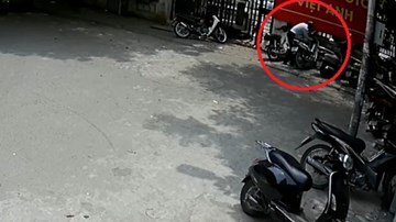 Xe máy lắp smartkey vẫn bị trộm bẻ khóa trong 2 giây