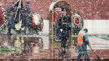 Nga đuổi mây ngăn mưa tuyết trong lễ duyệt binh ngày chiến thắng