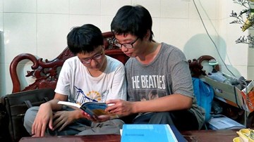 Học tại nhà: Dao sắc không gọt được chuôi