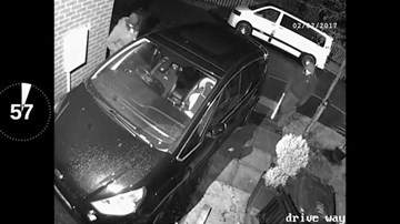 Màn trộm ôtô chưa đầy một phút