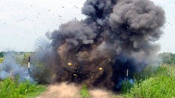 Dính mìn 10kg, xe thiết giáp Typhoon của Nga có tan tành?