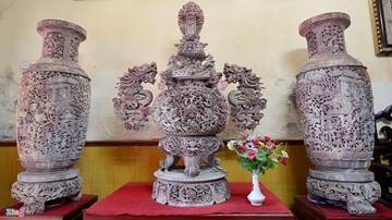 Cận cảnh bộ lư lọ “Tam bảo vĩnh hằng” trả 15 tỷ cũng không bán
