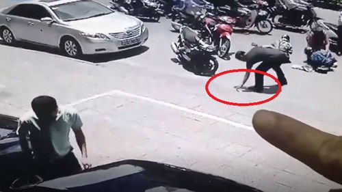 Dừng xe khi thấy người gặp nạn, nhưng 