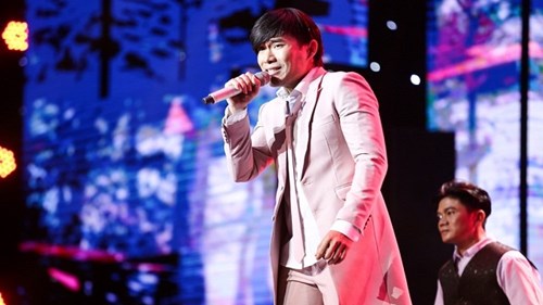 Đàm Vĩnh Hưng bị phản đối dữ dội vì phá nát 'Thành phố buồn'