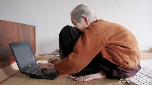 Báo chí quốc tế viết về cụ bà Việt Nam 97 tuổi “siêu” công nghệ