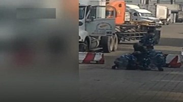 Thực hư việc nhân viên cảng Cát Lái đánh lái xe