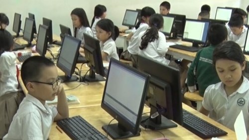 Từ ngày 1.6, khoe bảng điểm của con lên facebook là phạm luật