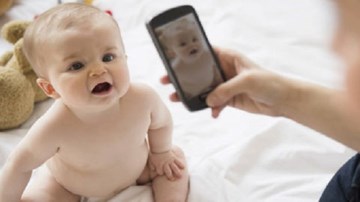 Từ 1/6, đăng ảnh trẻ em lên mạng sẽ bị phạt