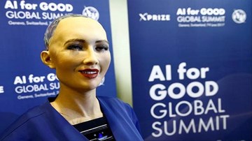 Robot tuyên bố có thể làm Tổng thống tốt hơn ông Donald Trump