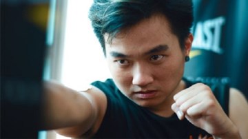 Diễn viên Phạm Anh Tuấn tham gia đánh nhau tại phố tây ở TP HCM