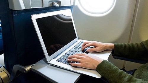 Tổ chức IS chế tạo bom ngụy trang máy tính xách tay