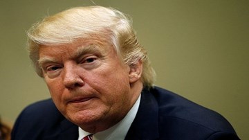 190 Nghị sỹ Mỹ kiện Tổng thống Trump nhận tiền từ nước ngoài