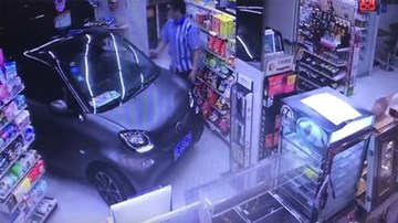 Cách tiết kiệm thời gian mua hàng gây choáng của 1 tài xế