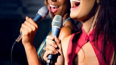 Xung quanh việc thu phí tác quyền karaoke
