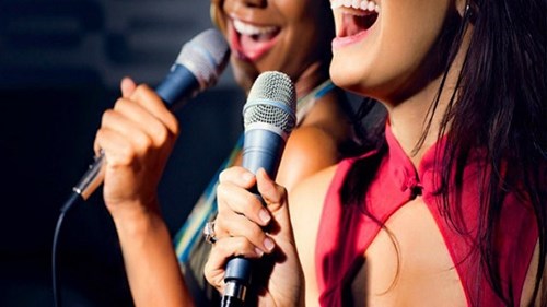 Xung quanh việc thu phí tác quyền karaoke