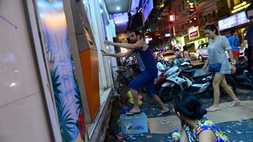 Phố đi bộ Bùi Viện trước ngày được thay 'áo mới'