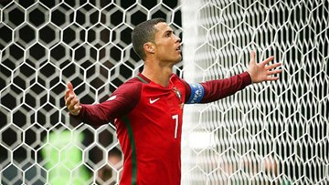 Ronaldo khai hỏa, Bồ Đào Nha đè bẹp New Zealand