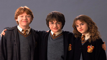 Gần 700 em nhỏ hoá trang thành Harry Potter phá kỷ lục Thế giới