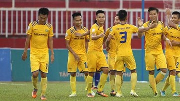CLB TP Hồ Chí Minh 2-2 SLNA: Chia điểm kịch tính