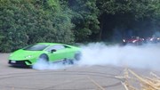 Xem loạt siêu xe "khủng" biểu diễn "đốt lốp" tại Goodwood 2017