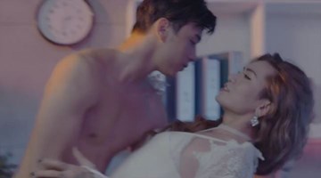 Màn 'đánh ghen' phiên bản parody của BB Trần làm khuynh đảo giới trẻ Việt