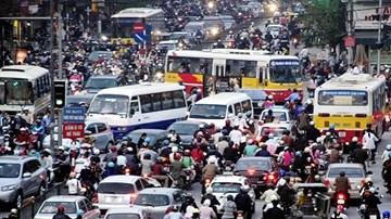 Hà Nội: Điều chỉnh giờ học, giờ làm để giảm ùn tắc