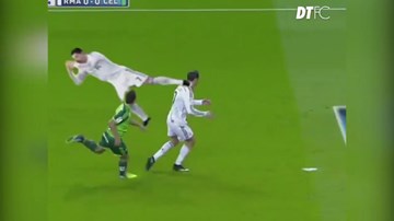 Video chế màn ăn mừng của Ronaldo hủy diệt tất cả
