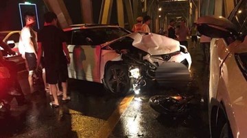 Tai nạn nghiêm trọng trên cầu Chương Dương, 3 người thiệt mạng