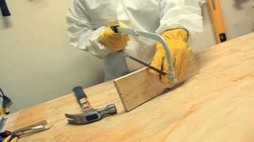 Găng tay giúp bảo vệ khỏi mọi loại sát thương